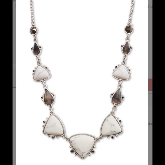 NWT Lucky Brand Necklace in Silver and Grey Stones - Picture 2 of 5